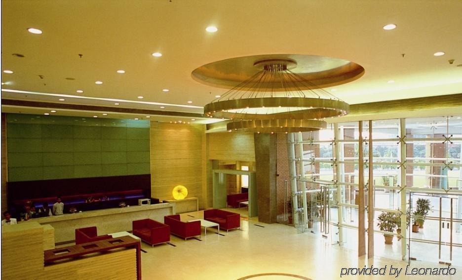 Nirvana Luxury Hotel L Ludhiana Inreriör bild