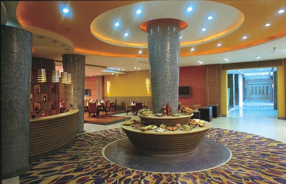Nirvana Luxury Hotel L Ludhiana Exteriör bild