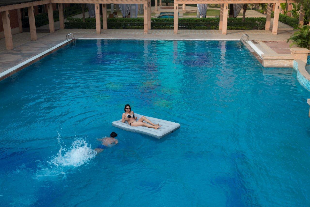 Nirvana Luxury Hotel L Ludhiana Exteriör bild