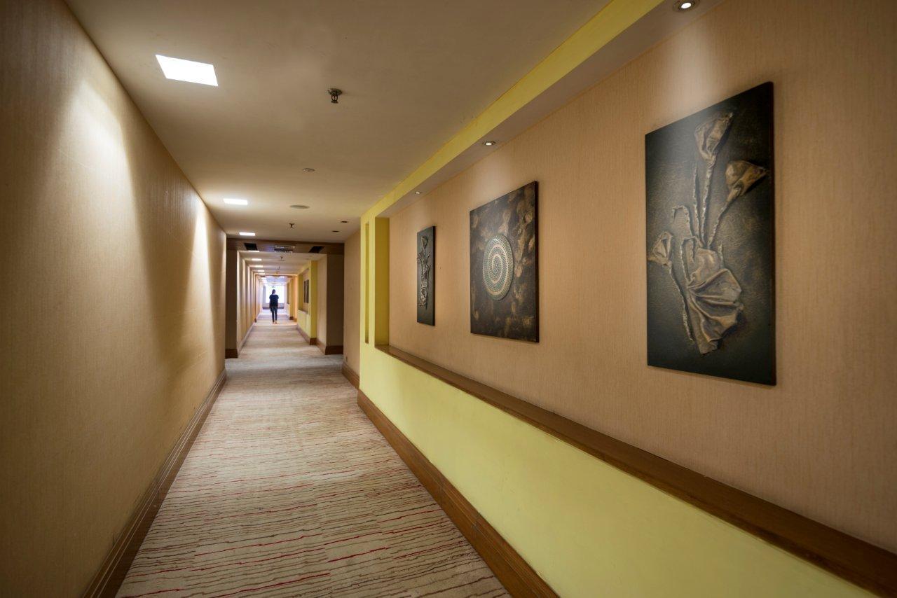 Nirvana Luxury Hotel L Ludhiana Exteriör bild