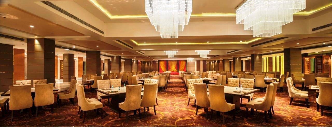 Nirvana Luxury Hotel L Ludhiana Exteriör bild