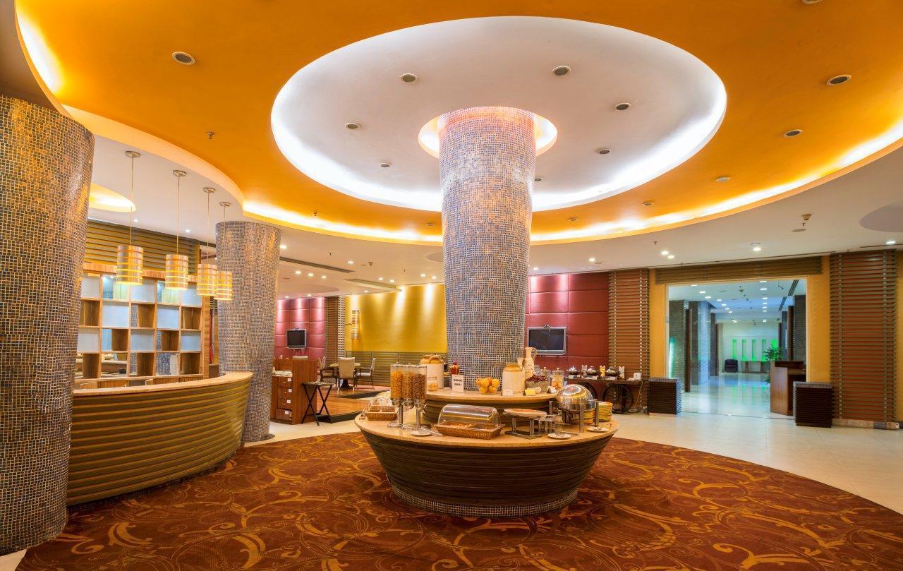 Nirvana Luxury Hotel L Ludhiana Exteriör bild